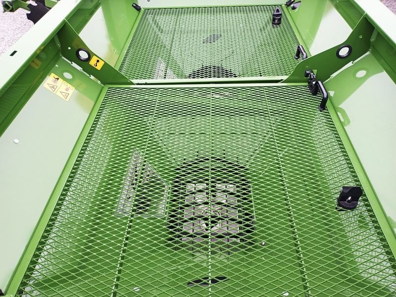 Düngerstreuer of the type Amazone ZA-M 1002 Special Düngerstreuer, Neumaschine in St. Marienkirchen (Picture 8)