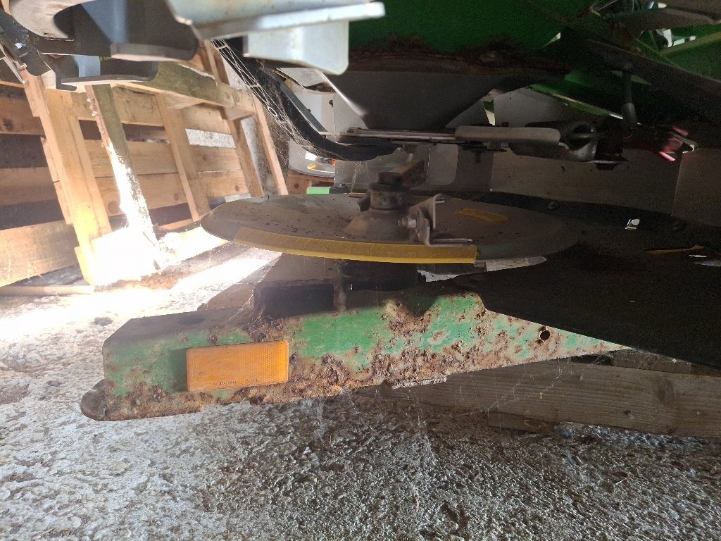 Düngerstreuer Türe ait Amazone ZA-M 1200, Gebrauchtmaschine içinde BRAS SUR MEUSE (resim 8)