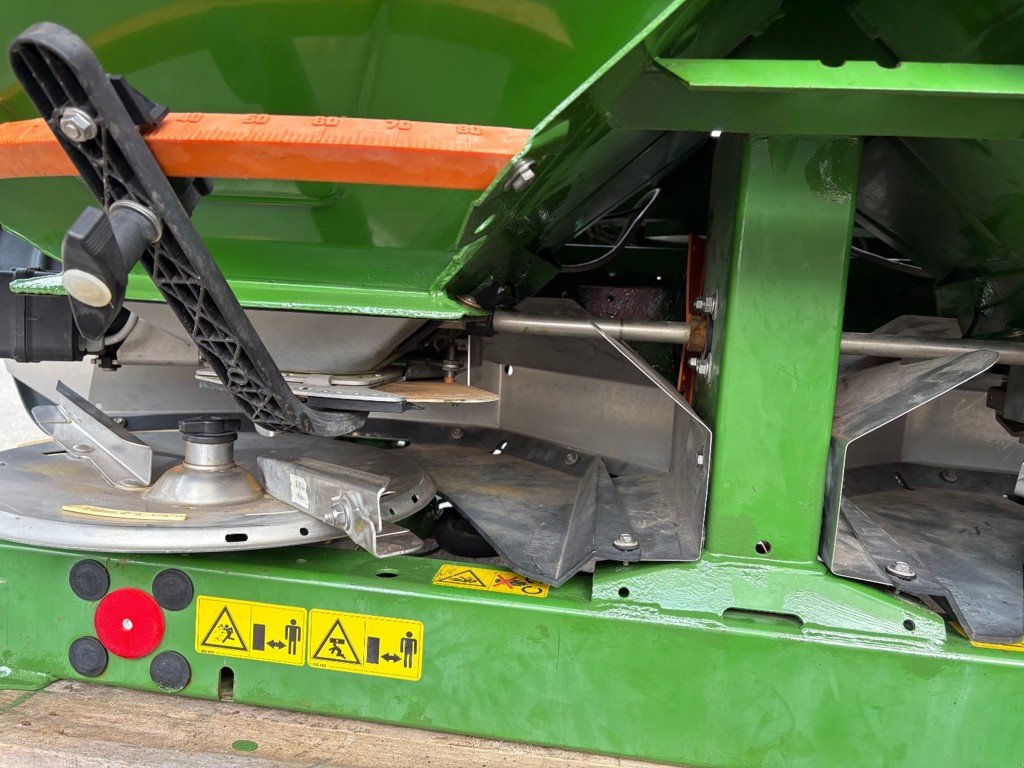 Düngerstreuer типа Amazone ZA-M 1501, Gebrauchtmaschine в Courtedoux (Фотография 5)