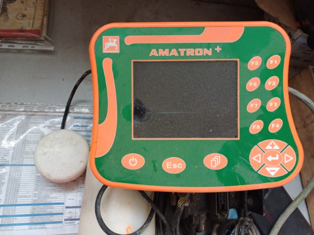 Düngerstreuer des Typs Amazone ZA-M 3000 ultra, Gebrauchtmaschine in VERT TOULON (Bild 11)