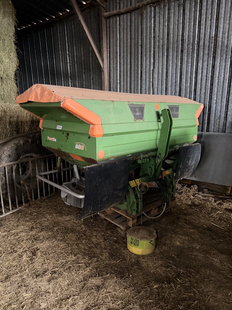 Düngerstreuer typu Amazone ZA-M 3000, Gebrauchtmaschine w LIMEY-REMENAUVILLE (Zdjęcie 1)