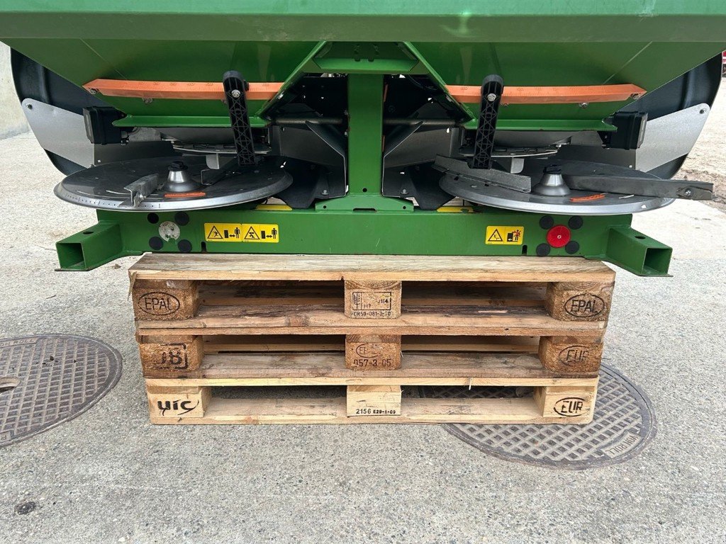 Düngerstreuer des Typs Amazone ZA-M 3001 Profis Hydro, Gebrauchtmaschine in Domdidier (Bild 4)