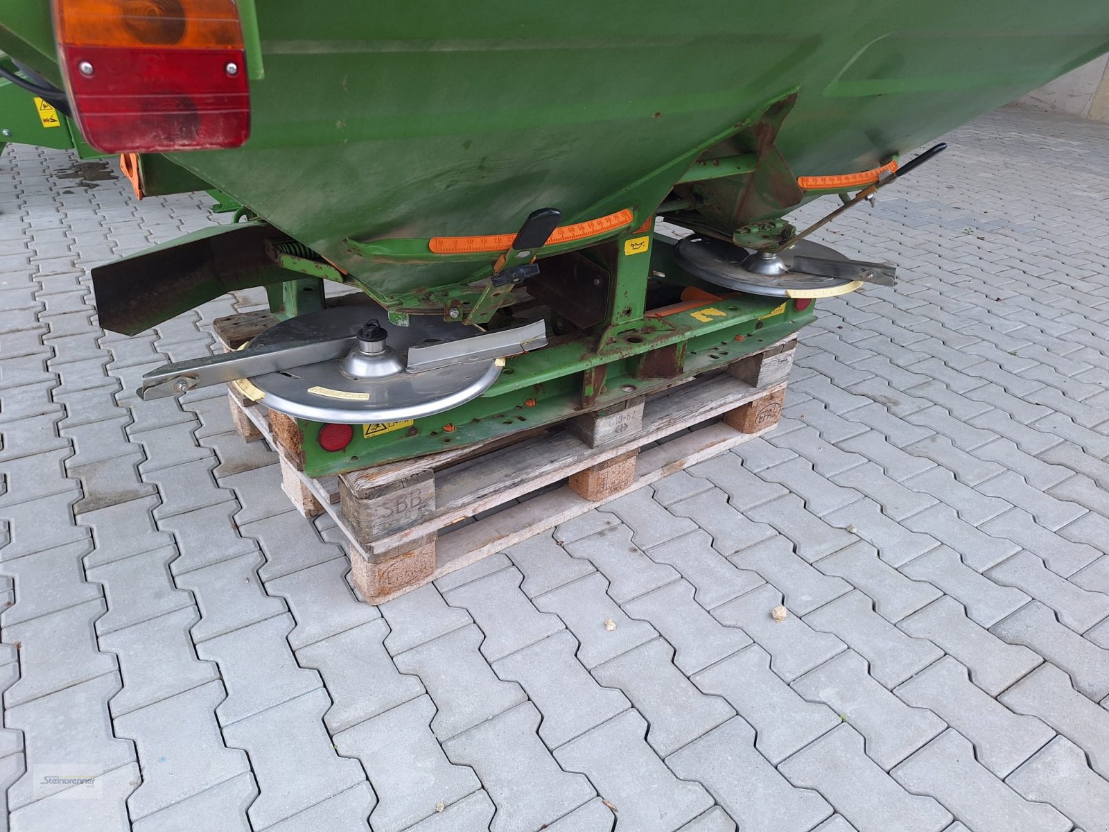 Düngerstreuer typu Amazone ZA-M MAX 1500, Gebrauchtmaschine v Wörnitz (Obrázek 3)