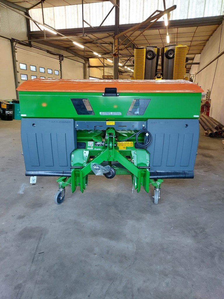 Düngerstreuer of the type Amazone ZA-TS 2000, Neumaschine in Domdidier (Picture 3)
