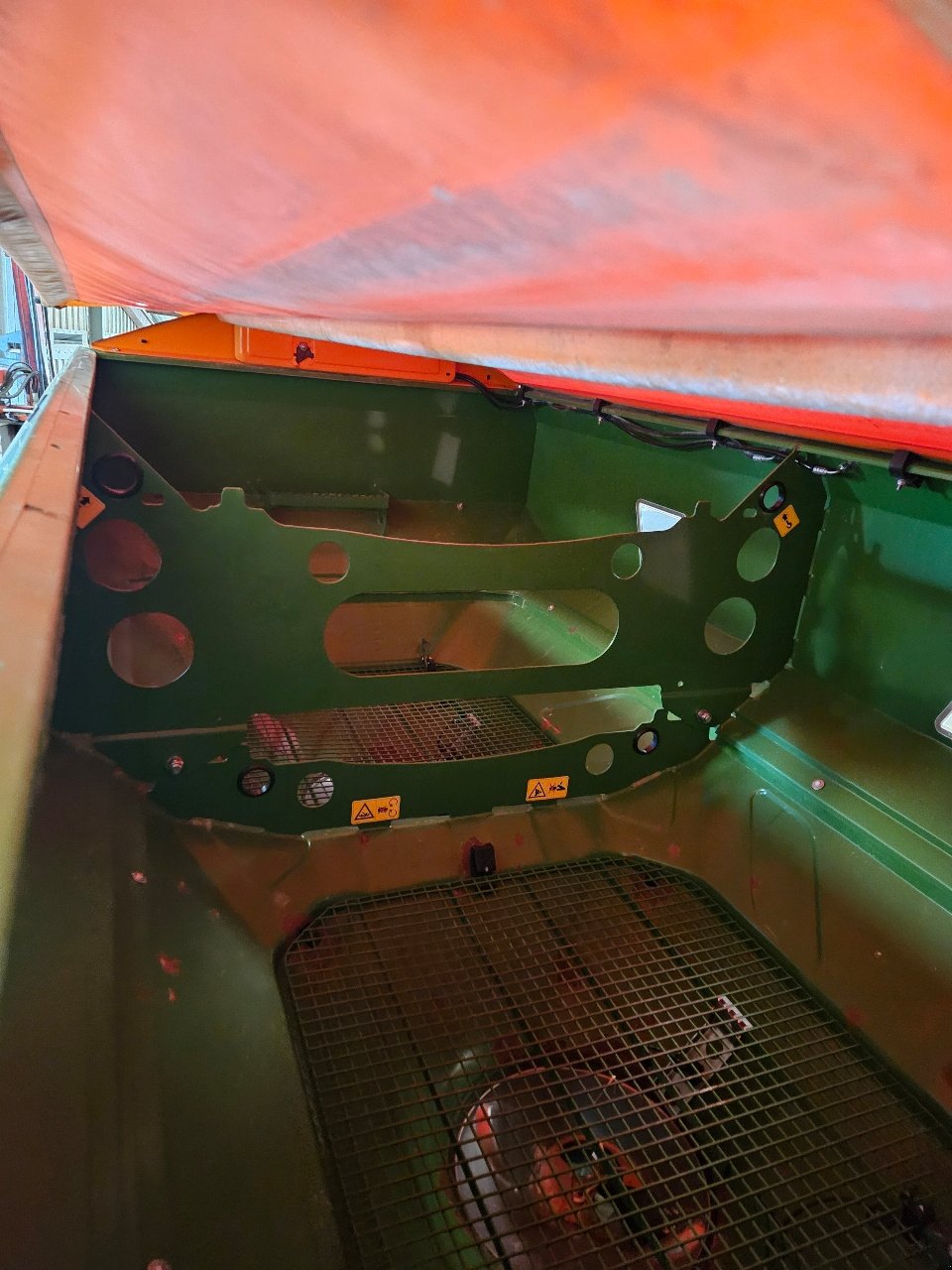 Düngerstreuer des Typs Amazone Za-ts 3200 profis hydro, Gebrauchtmaschine in MANDRES-SUR-VAIR (Bild 7)