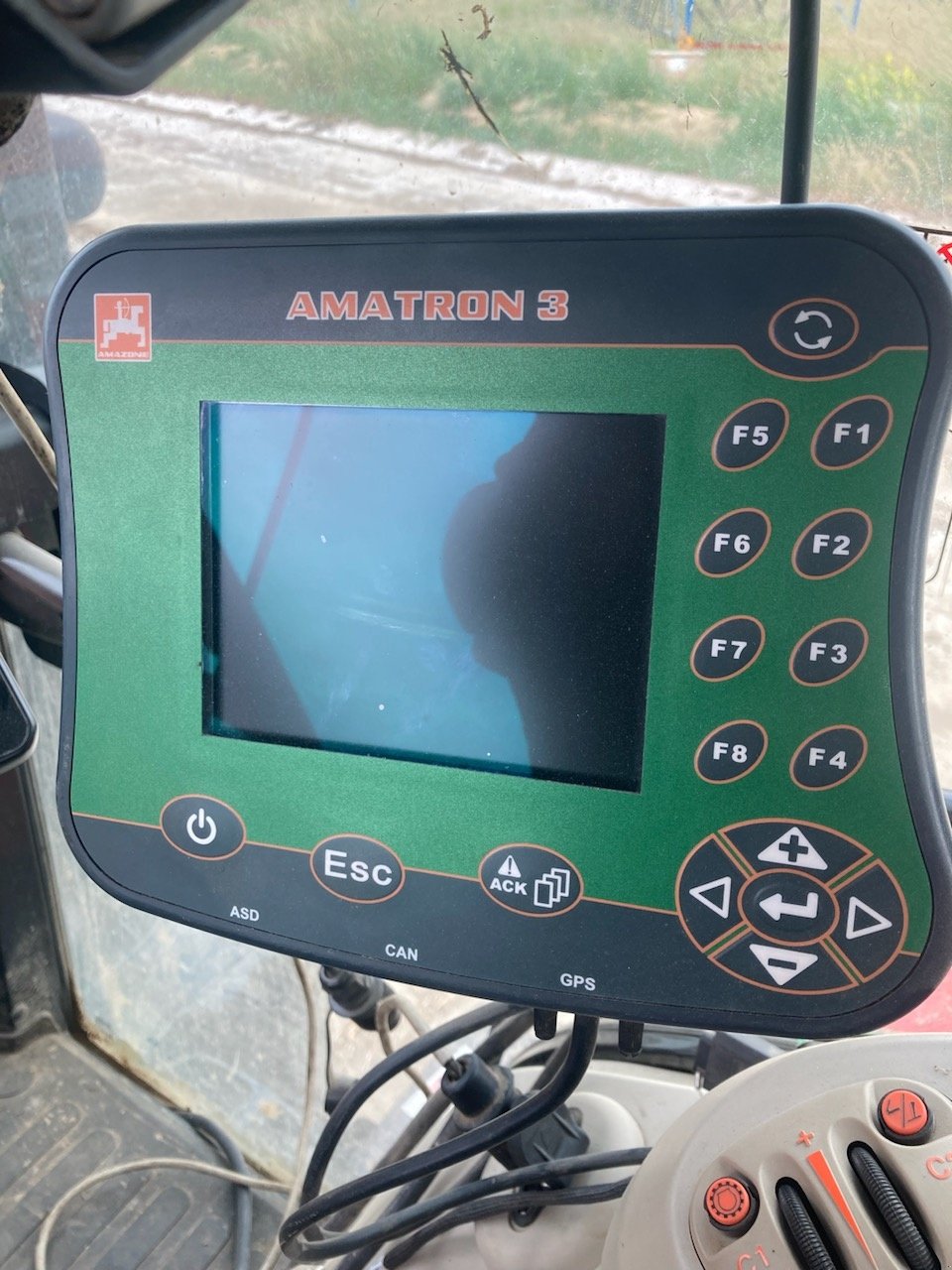 Düngerstreuer des Typs Amazone Za-ts 3200 profis hydro, Gebrauchtmaschine in MANDRES-SUR-VAIR (Bild 11)