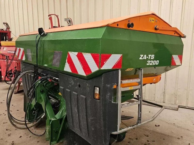 Düngerstreuer vrste Amazone za-ts 3200 profis hydro, Gebrauchtmaschine v CHAUVONCOURT (Slika 1)