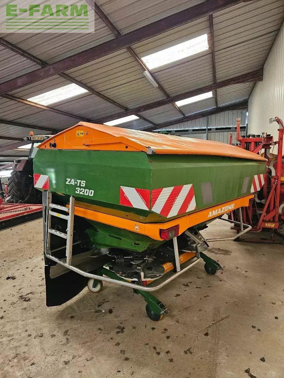 Düngerstreuer del tipo Amazone za-ts 3200 profis hydro, Gebrauchtmaschine In CHAUVONCOURT (Immagine 3)