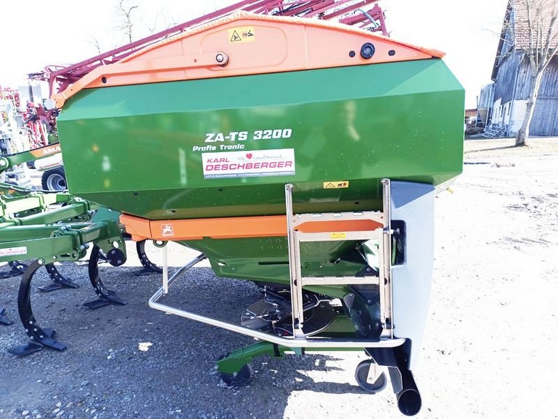 Düngerstreuer of the type Amazone ZA-TS 3200 Profis Tronic Wiegestreuer, Neumaschine in St. Marienkirchen (Picture 4)