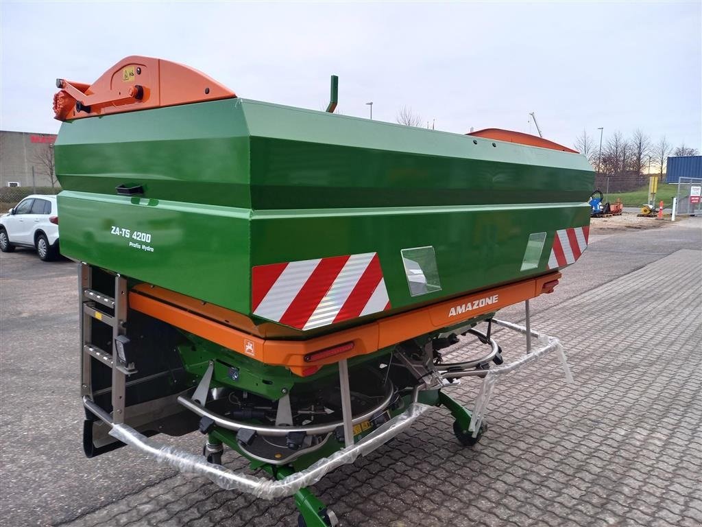 Düngerstreuer des Typs Amazone ZA-TS 4200 Hydro med Argus og WindControl, Gebrauchtmaschine in Roskilde (Bild 3)