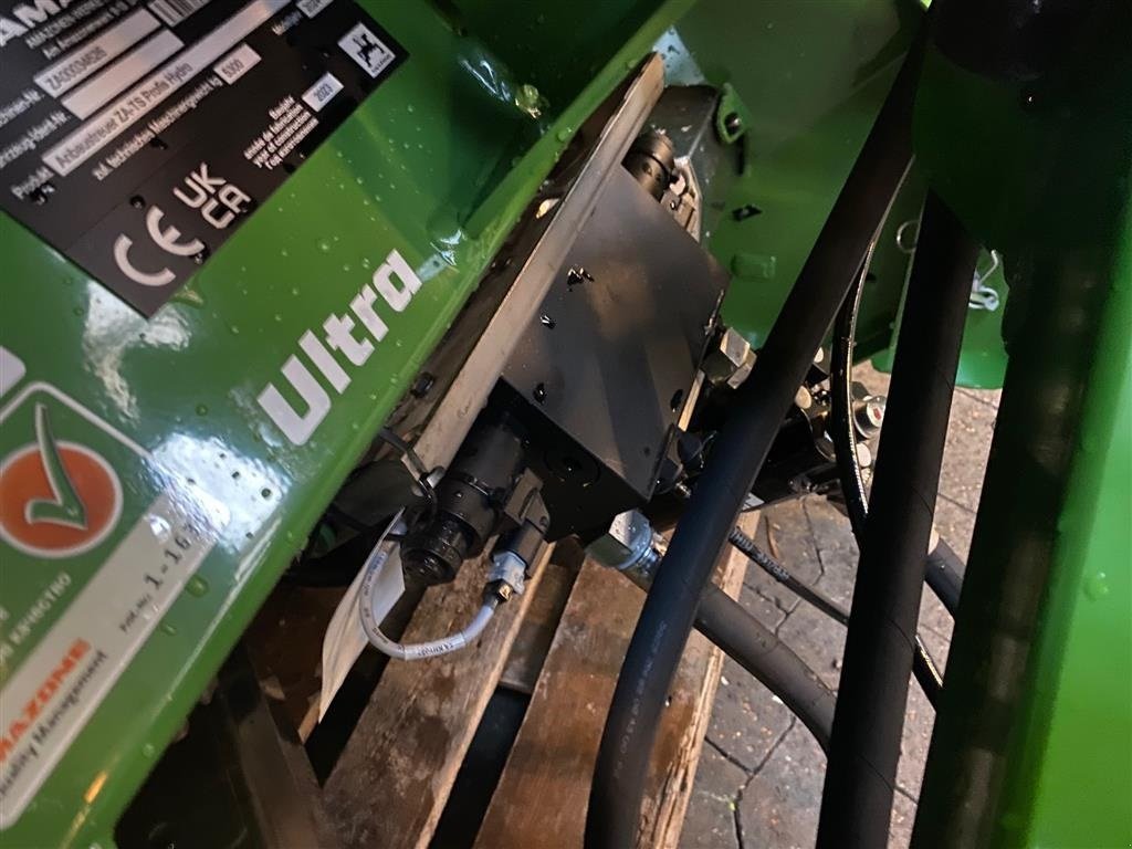 Düngerstreuer des Typs Amazone ZA-TS 4200 Hydro, Gebrauchtmaschine in Kjellerup (Bild 5)