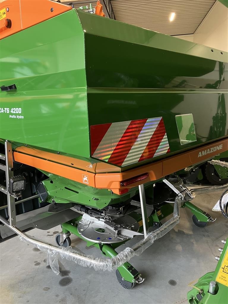 Düngerstreuer des Typs Amazone ZA-TS 4200 Hydro, Gebrauchtmaschine in Maribo (Bild 6)
