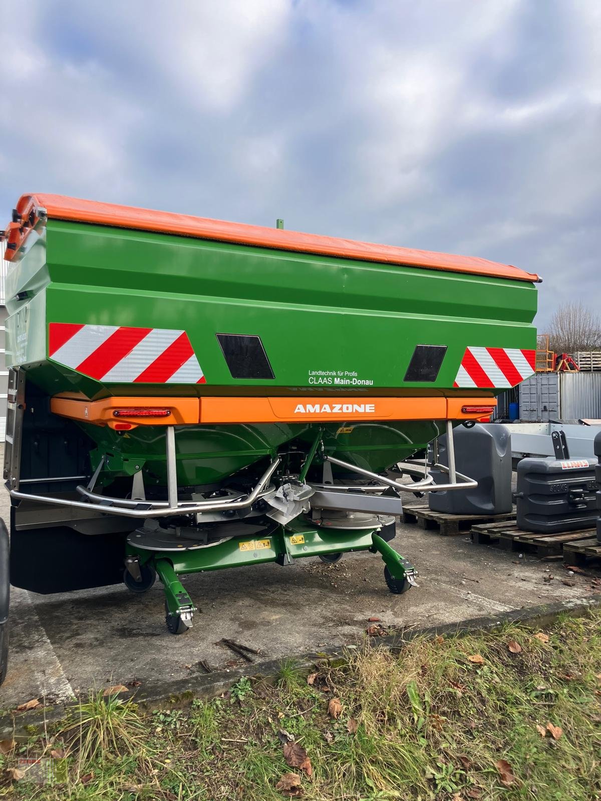 Düngerstreuer des Typs Amazone ZA-TS 4200 profis ultra hydro Frühbezug 2026, Neumaschine in Allershausen (Bild 2)