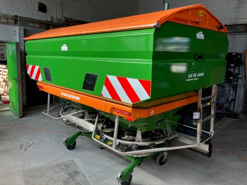 Düngerstreuer типа Amazone ZA-TS 4200 Ultra Profis Hydro, Gebrauchtmaschine в Preetz (Фотография 1)