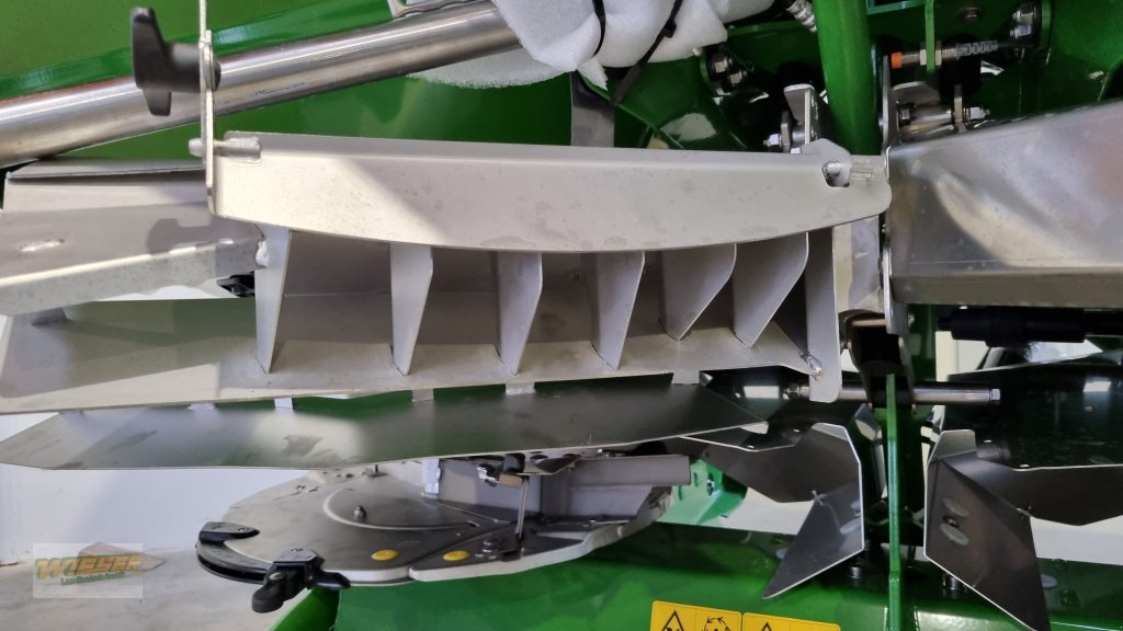 Düngerstreuer des Typs Amazone ZA-TS Super Profis, Neumaschine in Frauenneuharting (Bild 8)