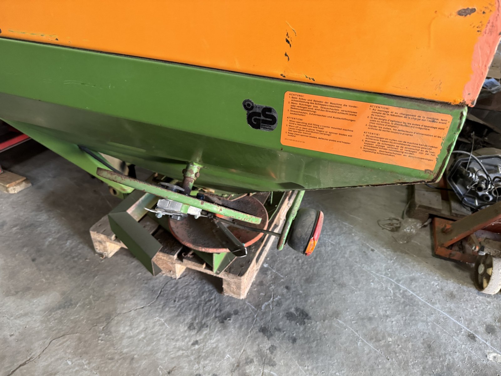 Düngerstreuer of the type Amazone ZA-U 1801, Gebrauchtmaschine in Hadsten (Picture 3)