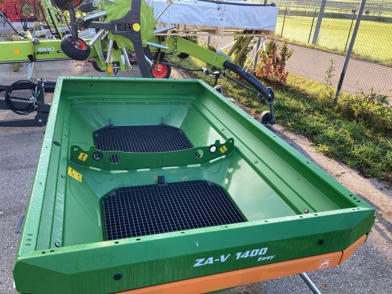 Düngerstreuer des Typs Amazone ZA - V 1400 SPECIAL EASY, Neumaschine in Grabenstätt-Erlstätt (Bild 5)