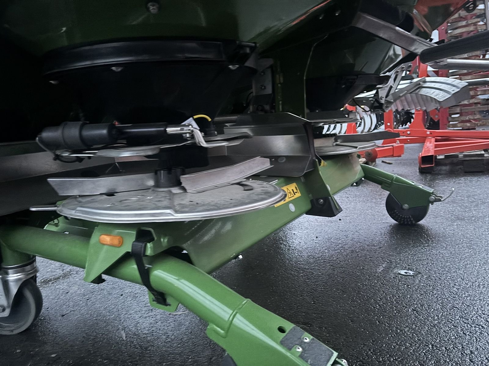 Düngerstreuer des Typs Amazone ZA-V 1700 Profis Tronic, Neumaschine in Göpfritz (Bild 4)