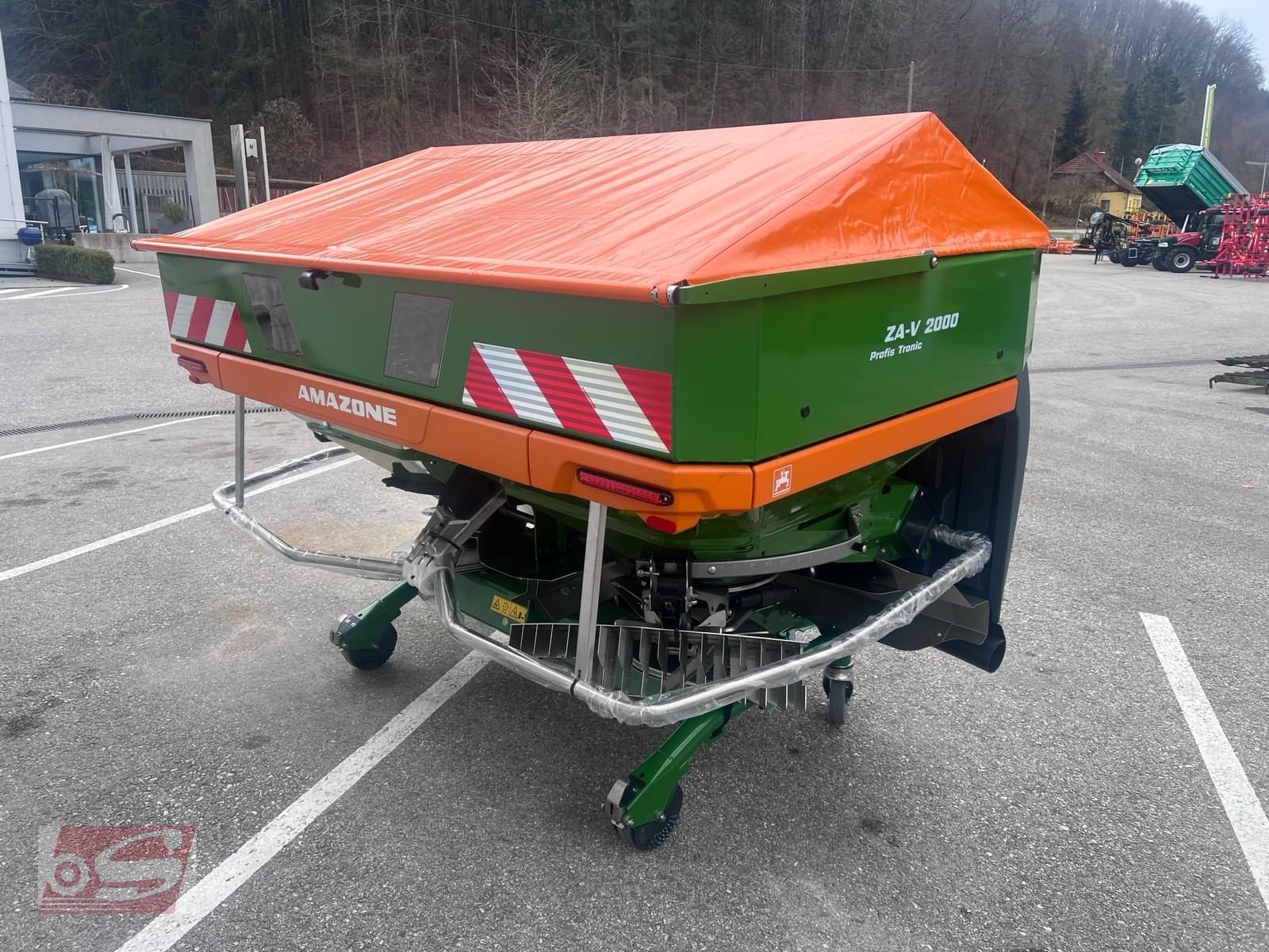 Düngerstreuer des Typs Amazone ZA-V 2000 Profis Tronic, Neumaschine in Offenhausen (Bild 4)