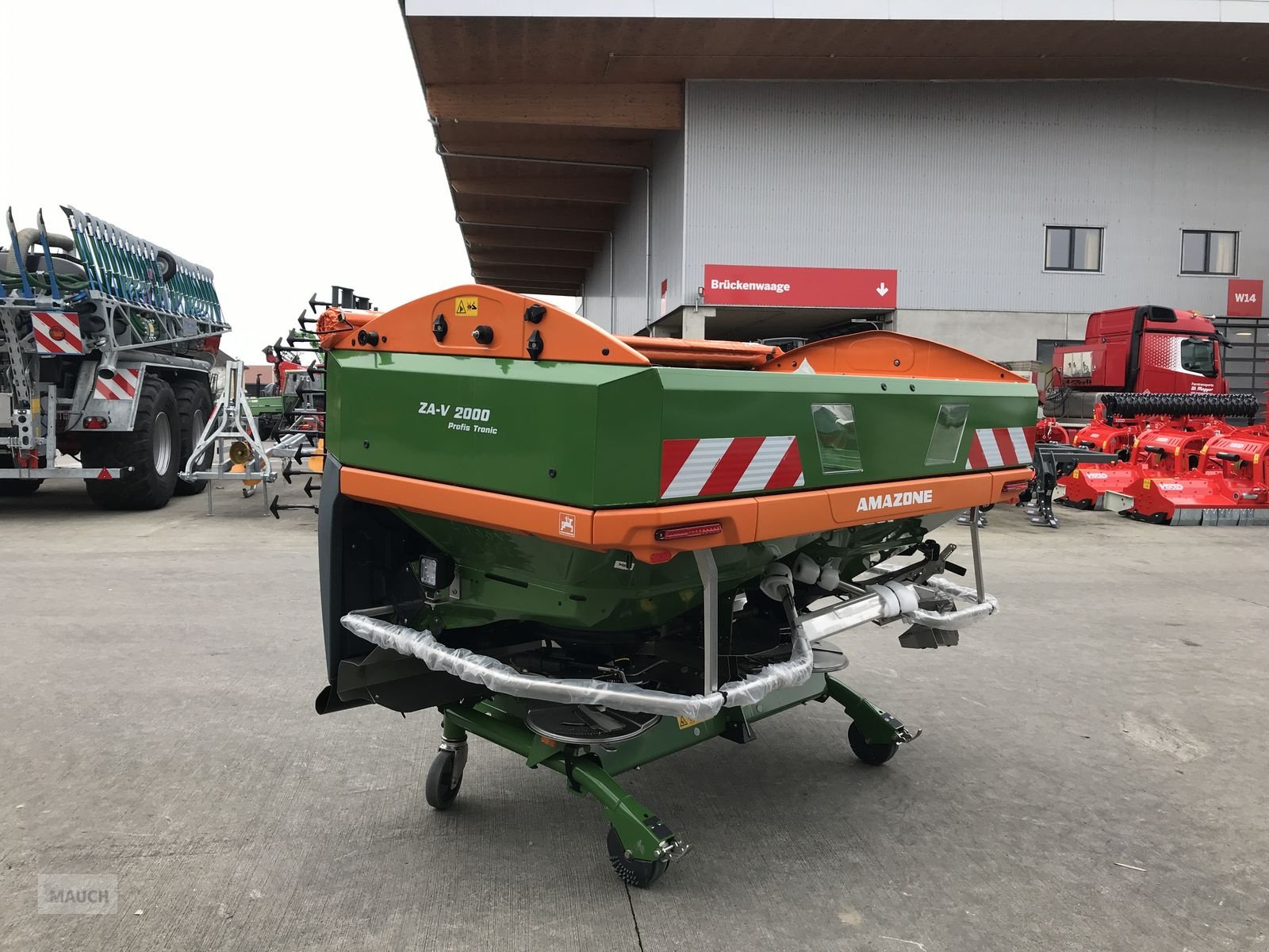 Düngerstreuer des Typs Amazone ZA-V 2000 Super Profis Tronic, Neumaschine in Burgkirchen (Bild 7)