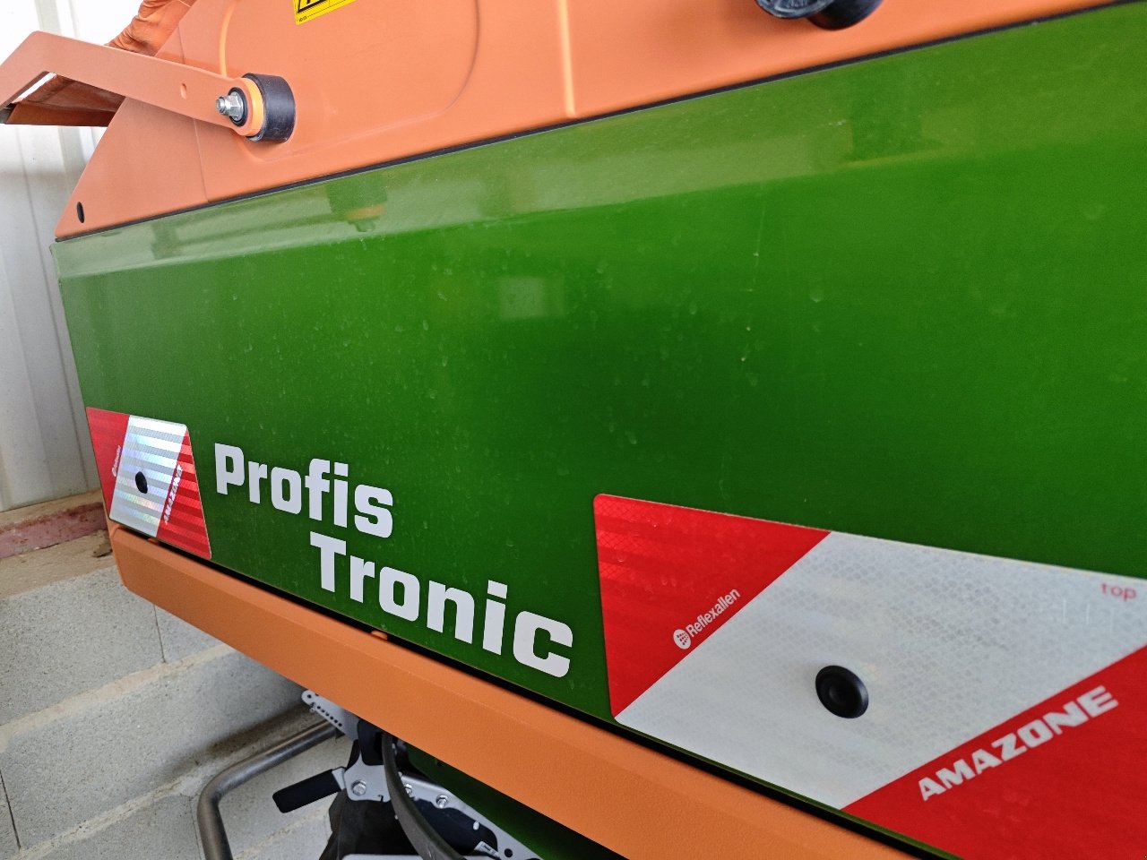 Düngerstreuer типа Amazone ZA/V 2000, Gebrauchtmaschine в MORLHON LE HAUT (Фотография 7)