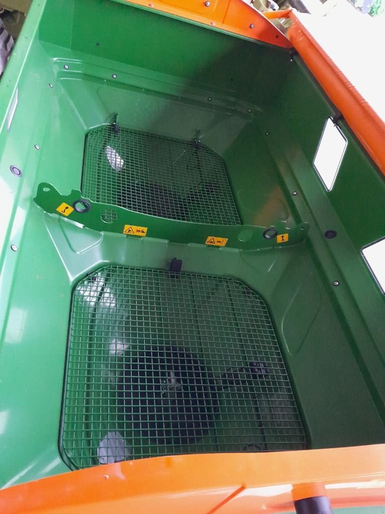 Düngerstreuer vrste Amazone ZA/V 2000, Gebrauchtmaschine v MORLHON LE HAUT (Slika 5)