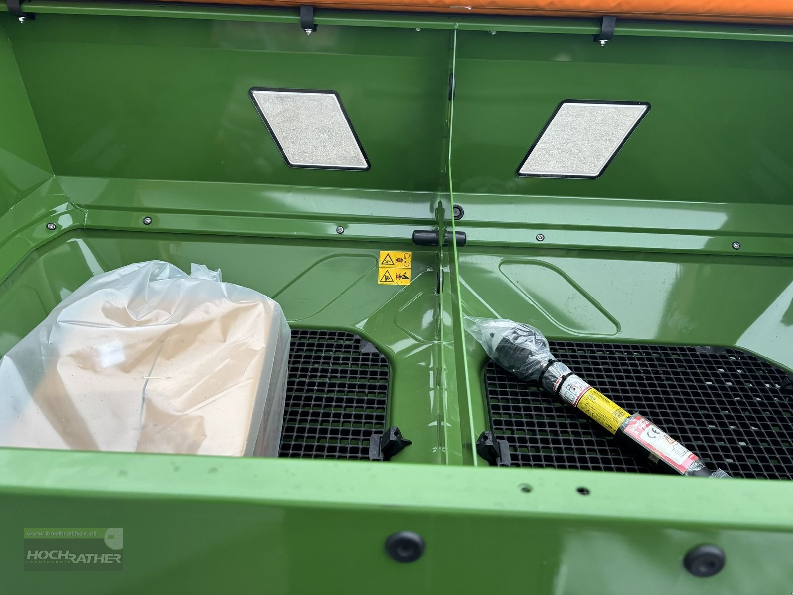 Düngerstreuer tip Amazone ZA-V 2600 ISOBUS, Neumaschine in Kronstorf (Poză 13)