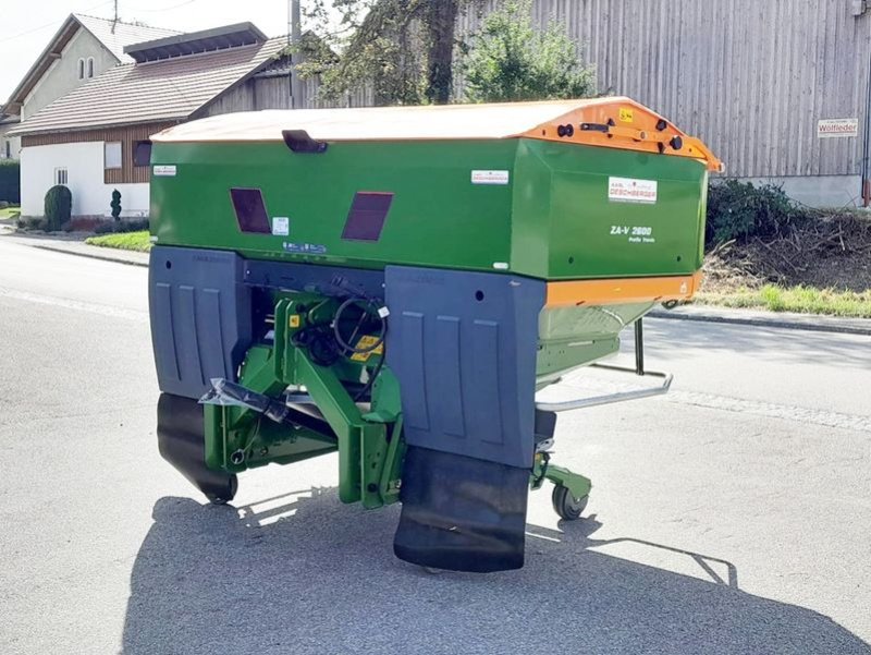 Düngerstreuer van het type Amazone ZA-V 2600 Profis Tronic Wiegestreuer, Neumaschine in St. Marienkirchen (Foto 1)