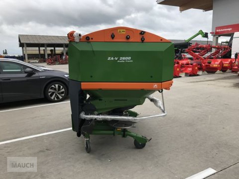 Düngerstreuer of the type Amazone ZA-V 2600 Profis Tronic, Neumaschine in Burgkirchen (Picture 5)