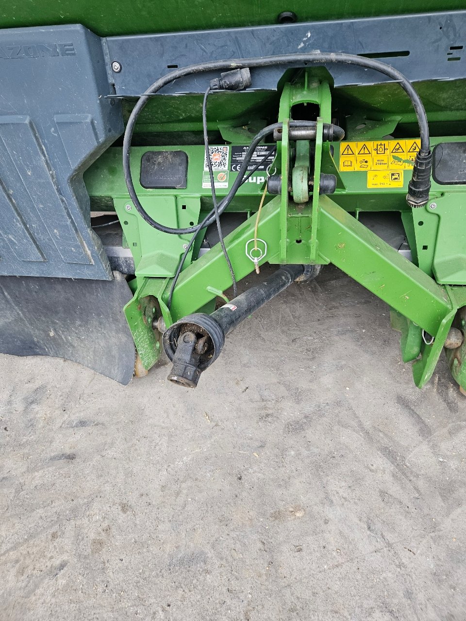 Düngerstreuer typu Amazone Za-v 3200 profis tronic, Gebrauchtmaschine v MANDRES-SUR-VAIR (Obrázek 5)