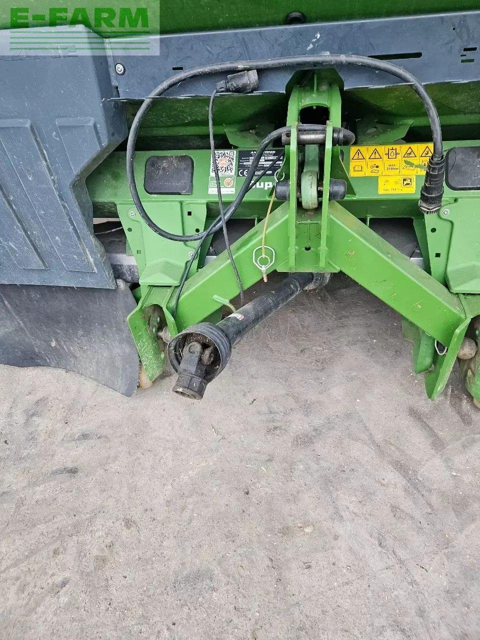 Düngerstreuer typu Amazone za-v 3200 profis tronic, Gebrauchtmaschine v CHAUVONCOURT (Obrázek 5)