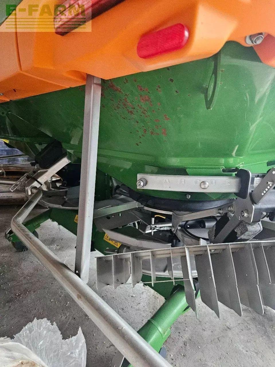 Düngerstreuer typu Amazone za-v 3200 profis tronic, Gebrauchtmaschine v CHAUVONCOURT (Obrázek 11)