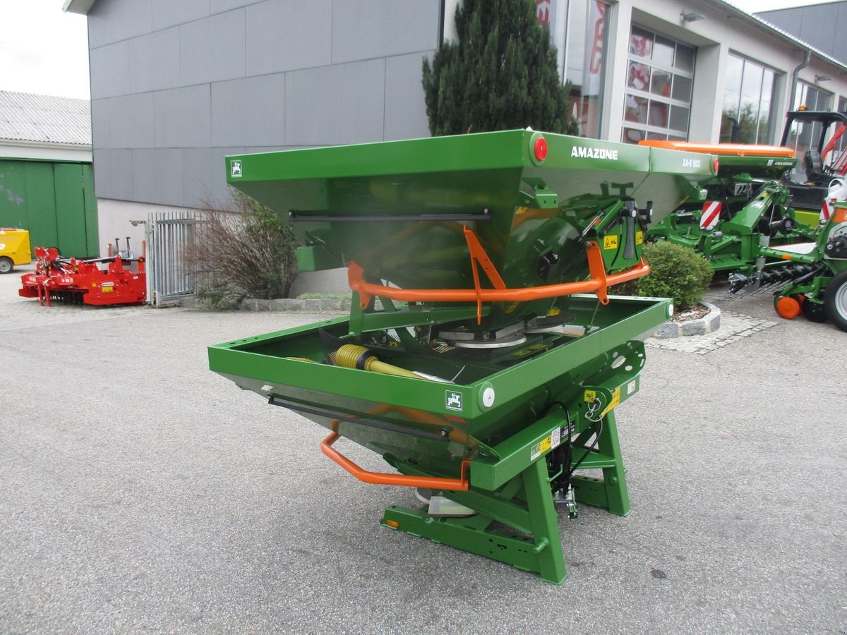 Düngerstreuer des Typs Amazone ZA-X 903 Düngerstreuer, Neumaschine in St. Marienkirchen (Bild 1)