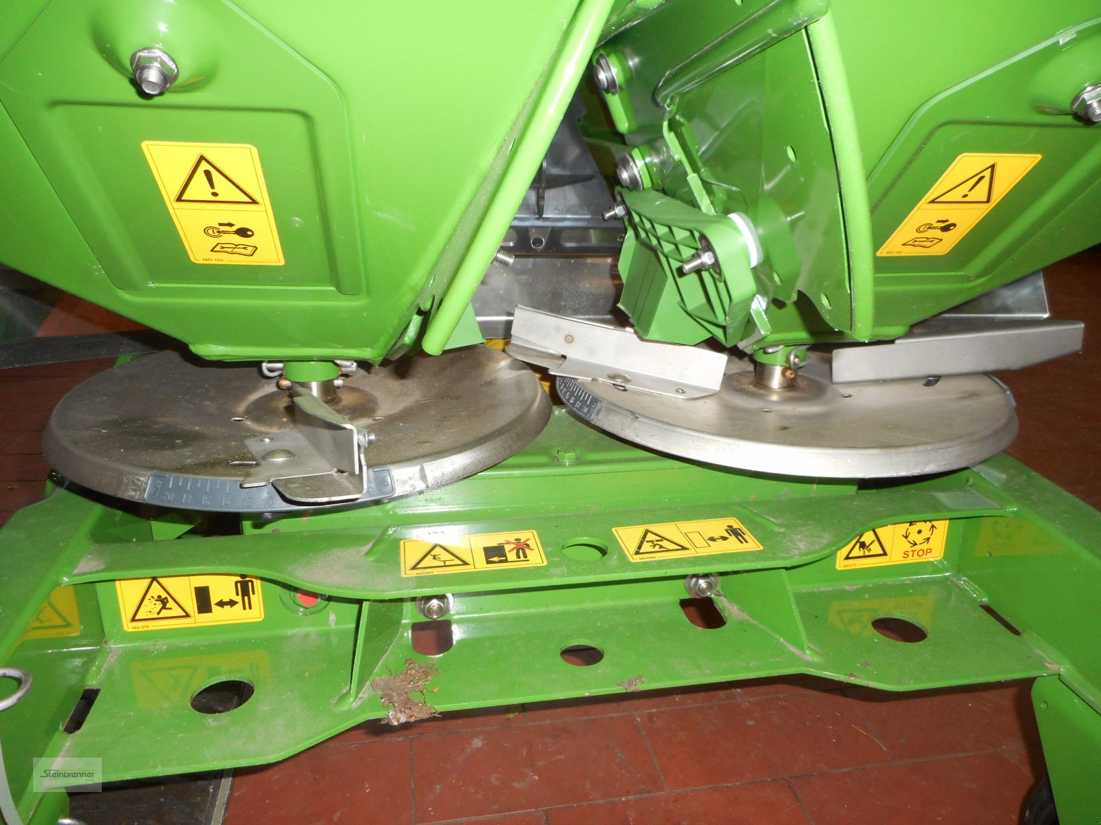 Düngerstreuer des Typs Amazone ZA-X 903, Neumaschine in Wörnitz (Bild 10)