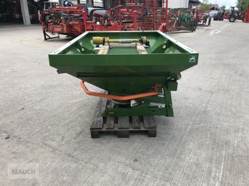 Düngerstreuer of the type Amazone ZA-X 903, Neumaschine in Burgkirchen (Picture 7)