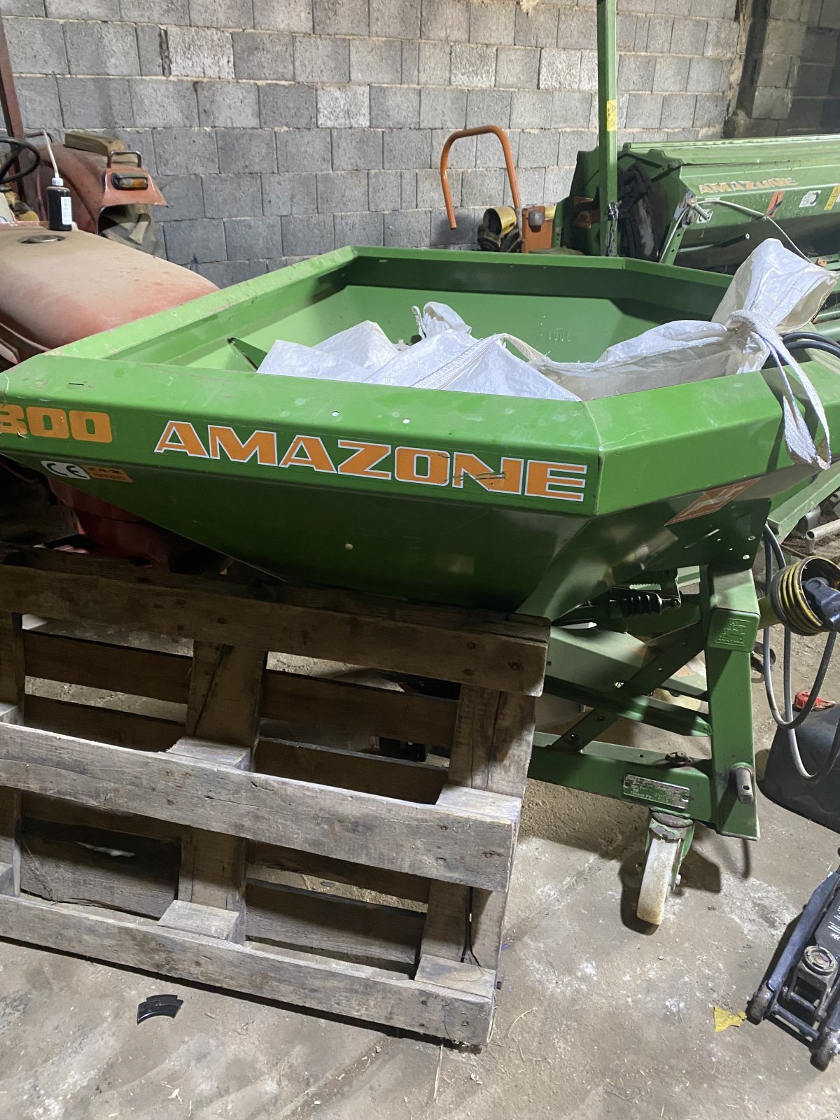 Düngerstreuer of the type Amazone ZA-X Perfect 902, Gebrauchtmaschine in Höchstädt (Picture 2)