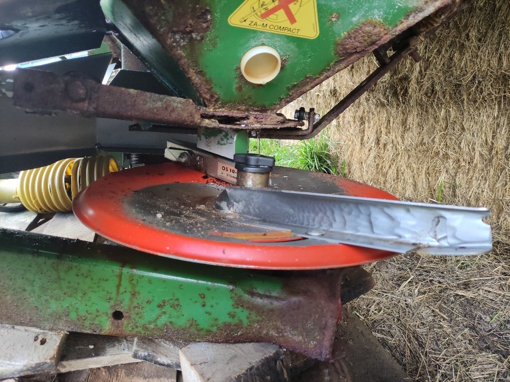 Düngerstreuer a típus Amazone ZAM COMP, Gebrauchtmaschine ekkor: COGNAC LA FORET (Kép 5)