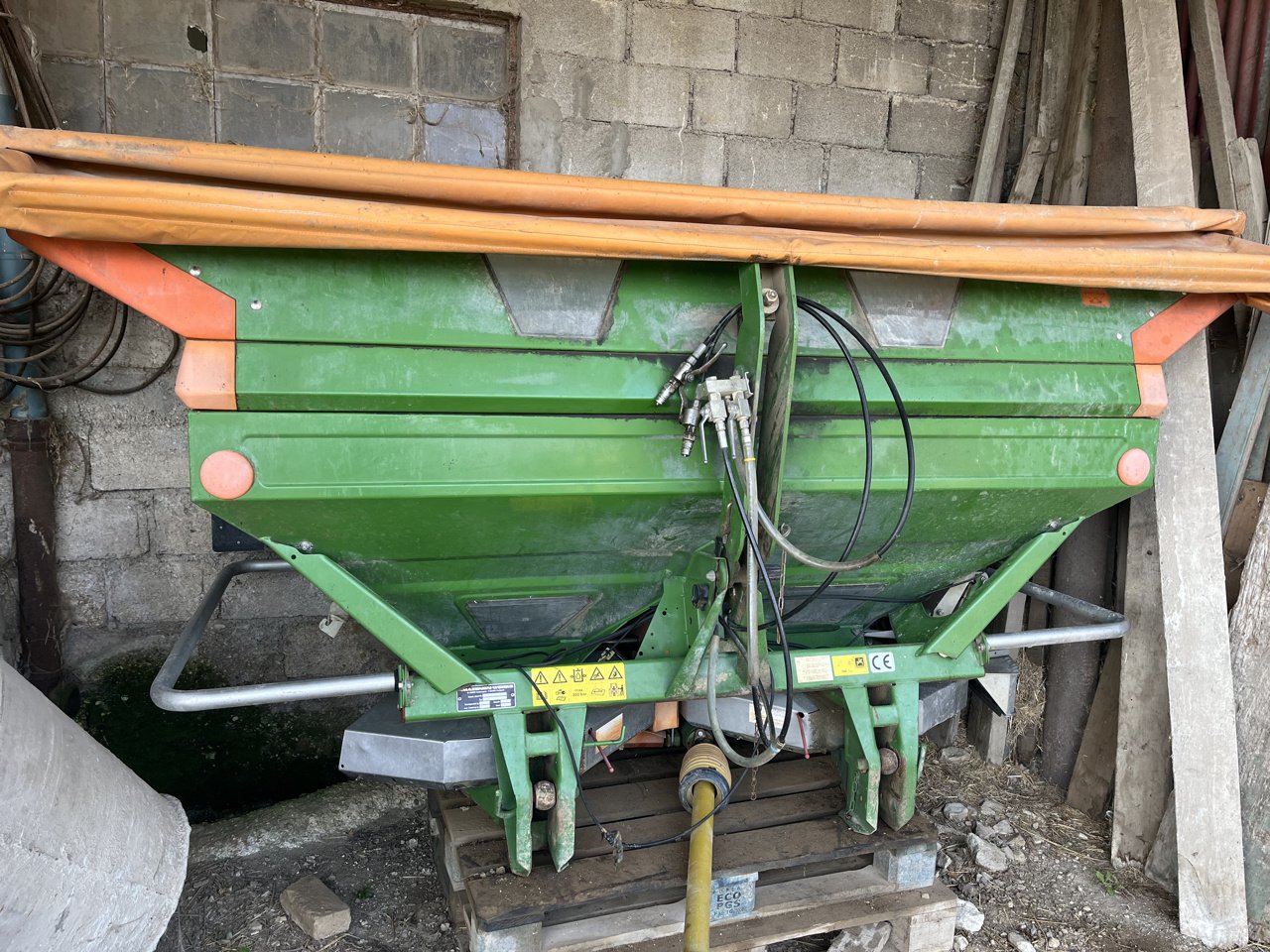 Düngerstreuer des Typs Amazone Zam fortix, Gebrauchtmaschine in VERT TOULON (Bild 1)