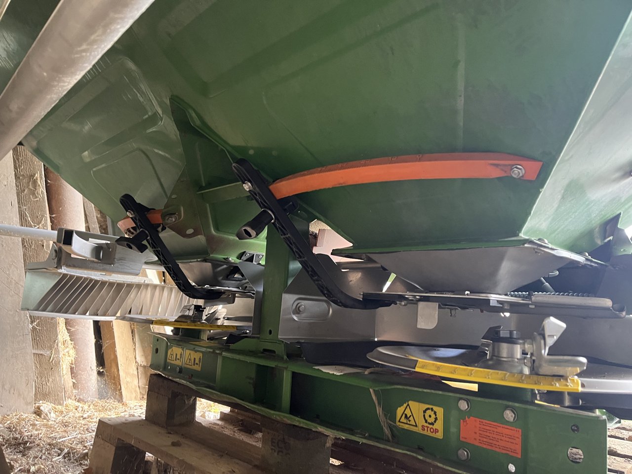 Düngerstreuer des Typs Amazone Zam fortix, Gebrauchtmaschine in VERT TOULON (Bild 4)