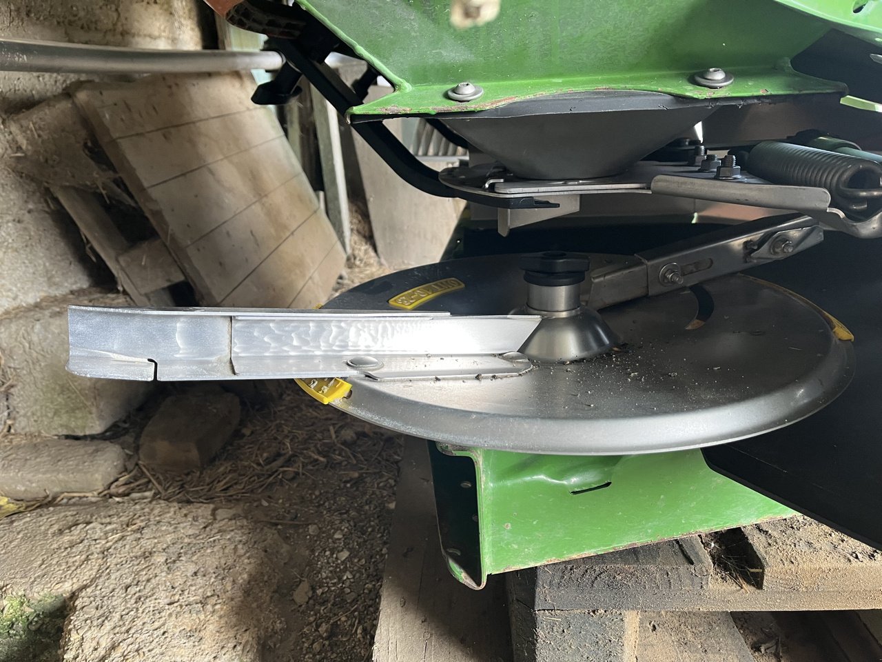 Düngerstreuer des Typs Amazone Zam fortix, Gebrauchtmaschine in VERT TOULON (Bild 9)