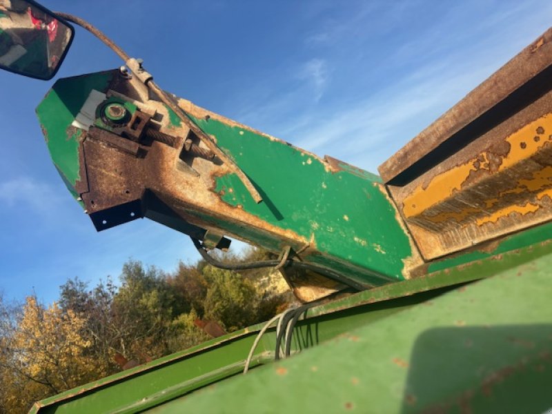 Düngerstreuer типа Amazone ZAM MAX, Gebrauchtmaschine в VOUZIERS (Фотография 9)