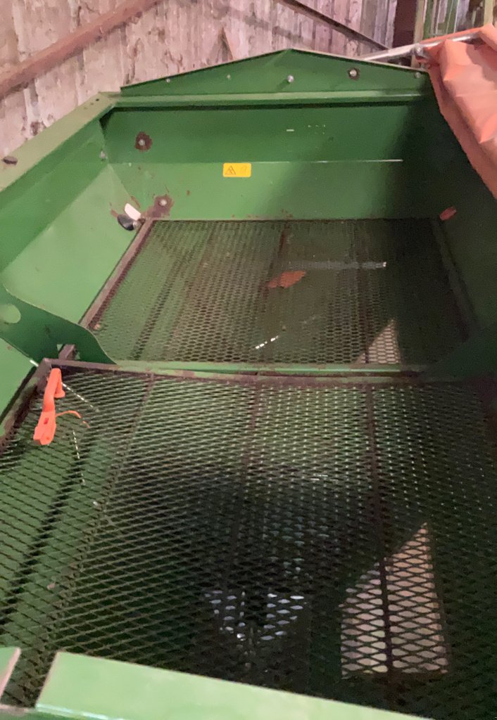 Düngerstreuer des Typs Amazone ZA.M Pretix 1501, Gebrauchtmaschine in MORLHON LE HAUT (Bild 10)