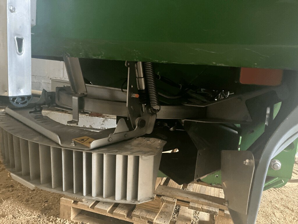 Düngerstreuer typu Amazone ZAM PROFI, Gebrauchtmaschine v VAROIS & CHAIGNOT (Obrázek 4)