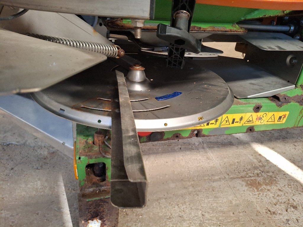Düngerstreuer of the type Amazone ZAM ULTRA 3600, Gebrauchtmaschine in BRAS SUR MEUSE (Picture 10)