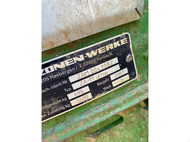 Düngerstreuer of the type Amazone ZAM ULTRA, Gebrauchtmaschine in SAINT-GERMAIN DU PUY (Picture 7)