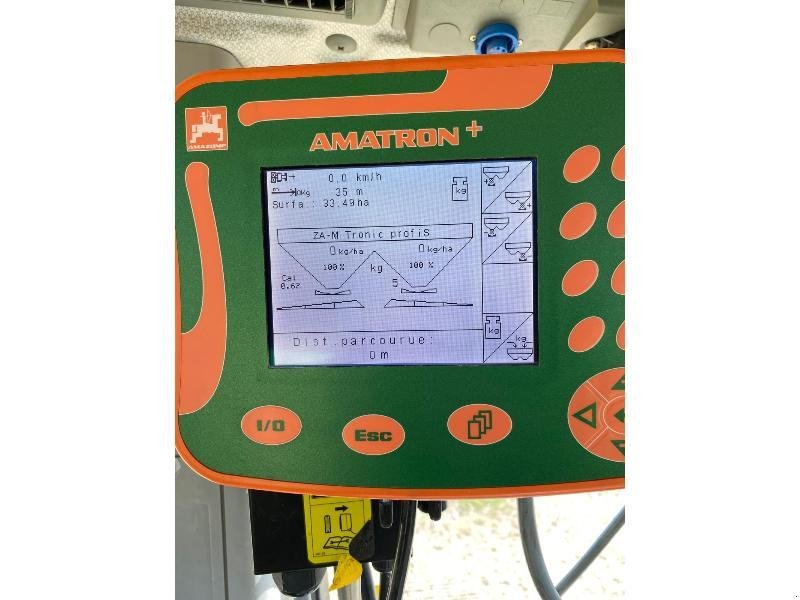 Düngerstreuer of the type Amazone ZAM ULTRA, Gebrauchtmaschine in SAINT-GERMAIN DU PUY (Picture 5)