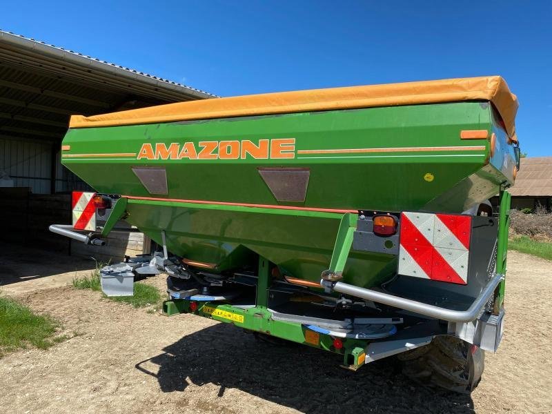 Düngerstreuer of the type Amazone ZAM ULTRA, Gebrauchtmaschine in SAINT-GERMAIN DU PUY (Picture 2)