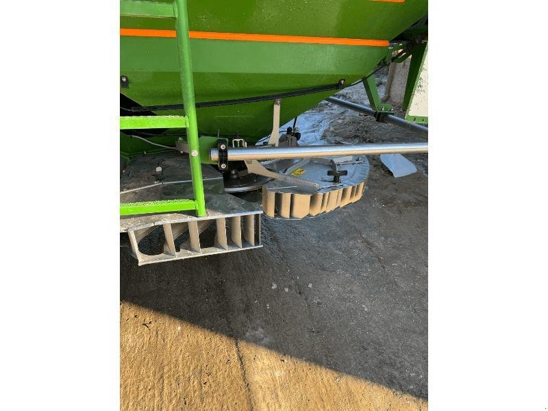 Düngerstreuer of the type Amazone ZAM ULTRA, Gebrauchtmaschine in ESCAUDOEUVRES (Picture 8)