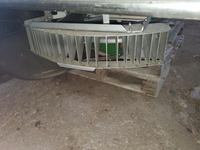Düngerstreuer typu Amazone ZAMFORTIX2700, Gebrauchtmaschine v BRAY en Val (Obrázek 8)