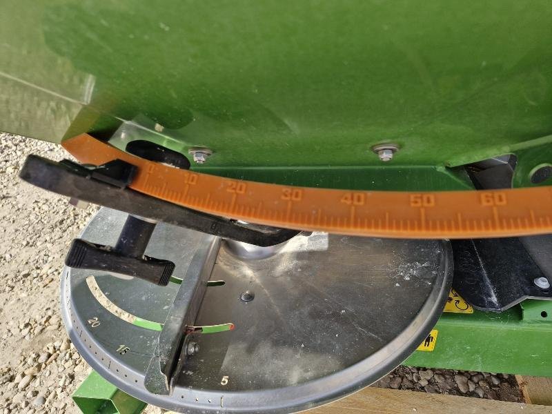 Düngerstreuer типа Amazone ZAMPROFIS, Gebrauchtmaschine в BRAY en Val (Фотография 11)